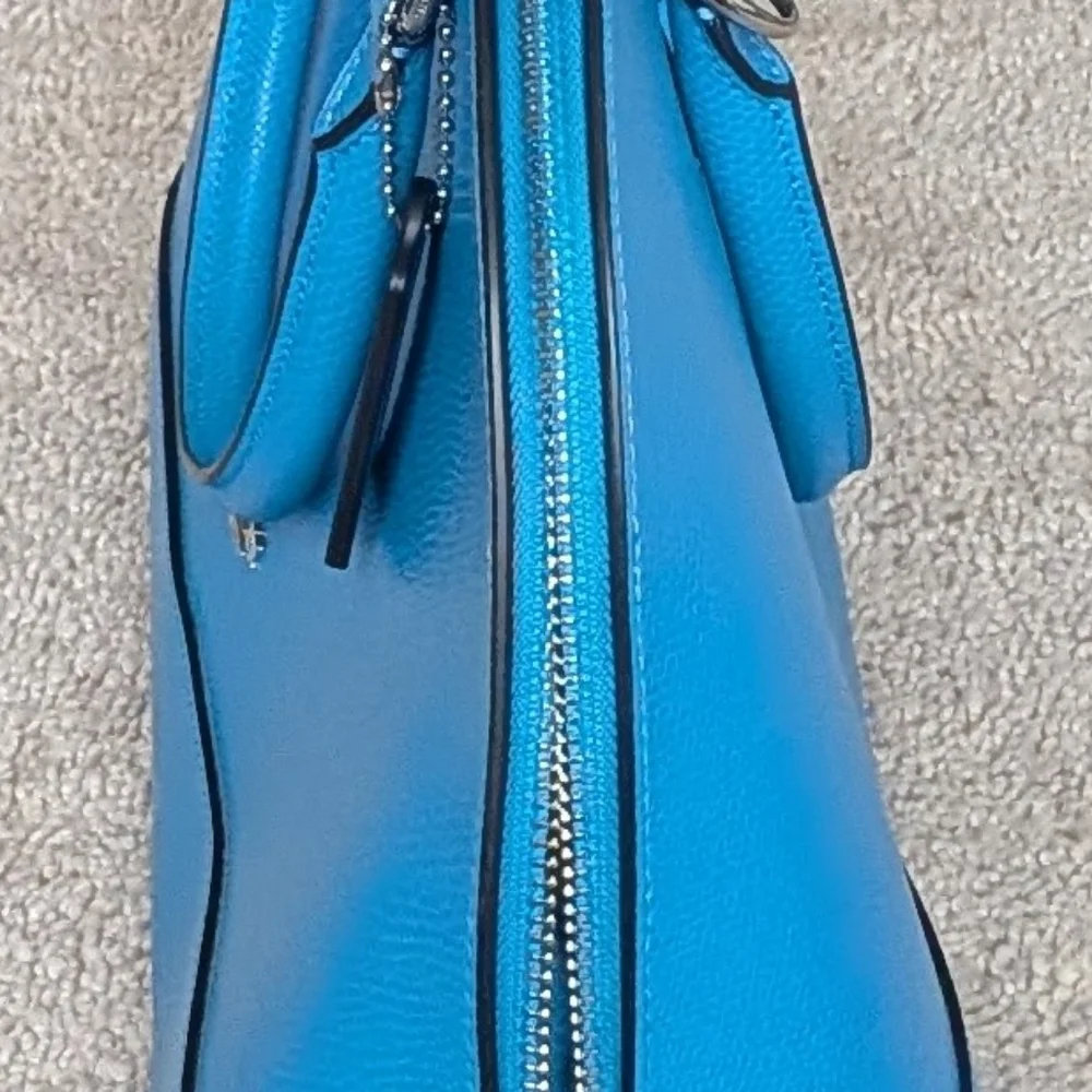 Coach Sierra Blue Large Cross-grain Leather Satchel. Used Excellent Condition. - Picture 3 of 7
